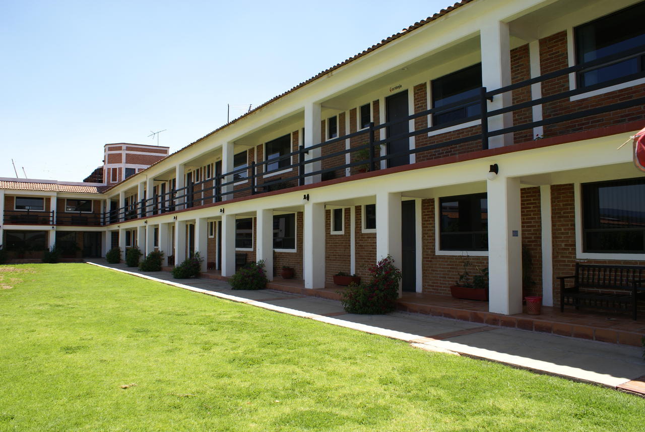 Hotel Los Sauces Villa Del Carbon Buitenkant foto