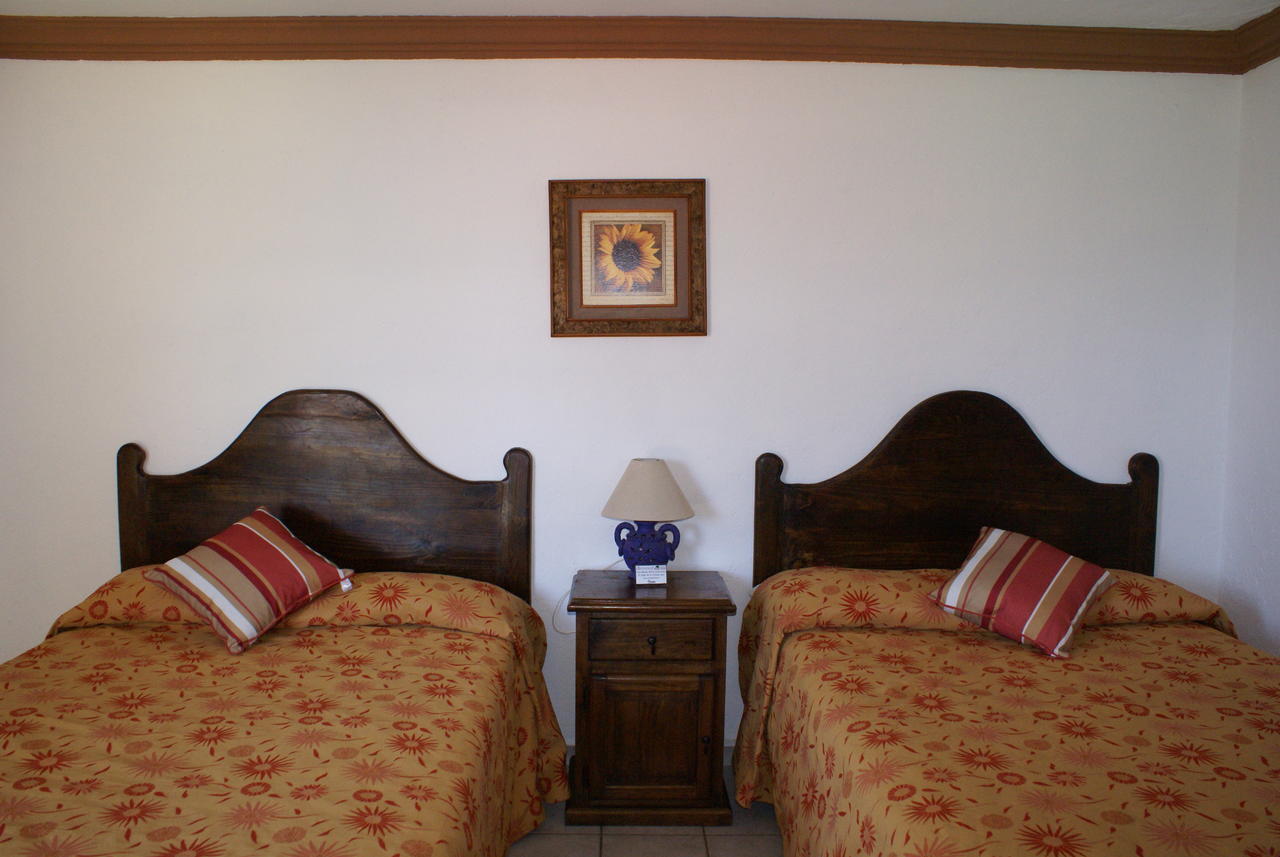 Hotel Los Sauces Villa Del Carbon Kamer foto